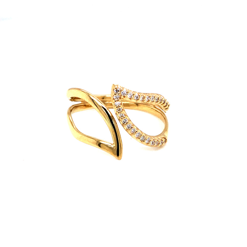 Lady s Yellow 14 Karat Fashion Ring With 26=0.14TW Round Brilliant G VS Diamonds