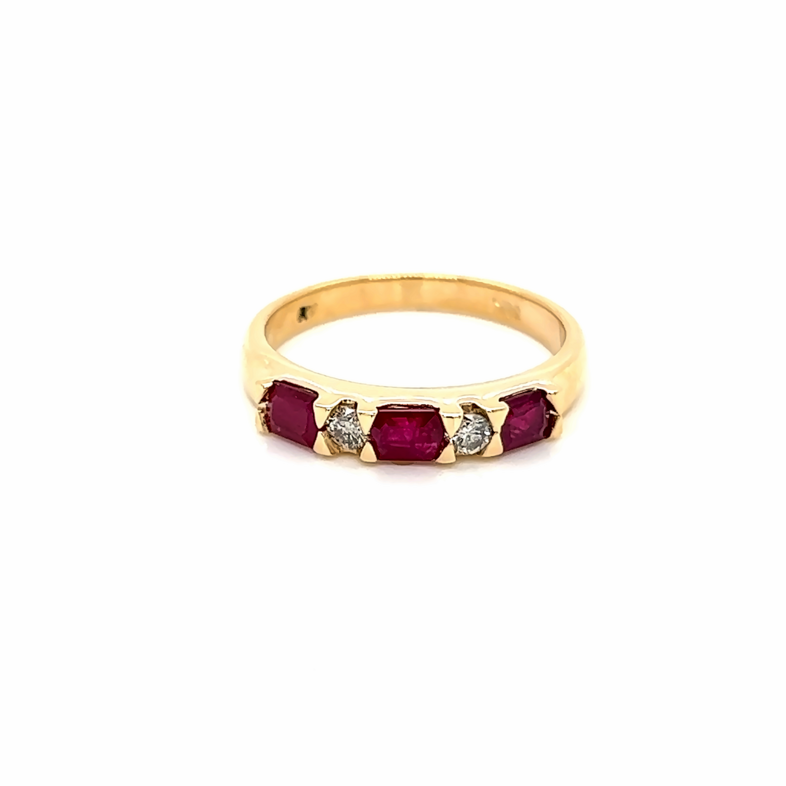 Yellow 14 Karat 5 Stone Fashion Ring With 2=0.14Tw Round Brilliant G Vs Diamonds And 3=1.05Tw Emerald Rubys