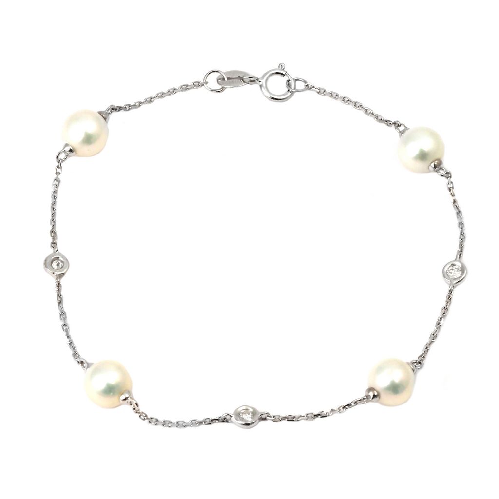 Lady s White 14 Karat Single Bracelet 3=0.08tw Round Brilliant G I Diamonds  4=6.00mm Cultured Pearls
