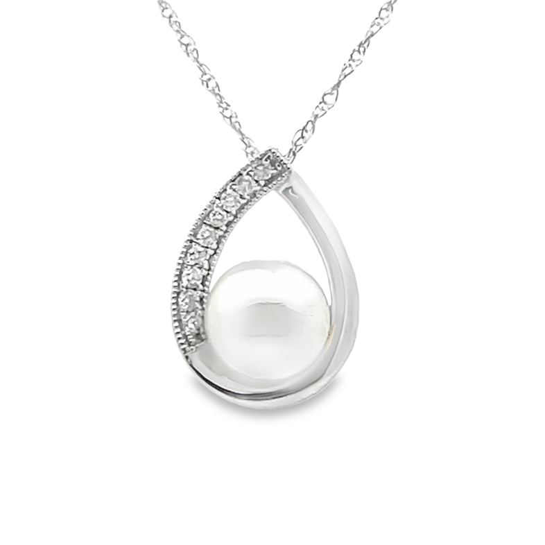 .05TDW TEARDROP SHAPE PEARL AND DIAMOND PENDANT/CHAIN CONTAINING: 6.5MM PEARL CENTER; + 9 ROUND DIAMONDS; .05TDW; 10KW CHAIN INCLUDED