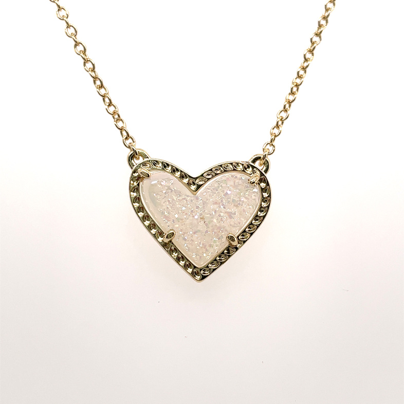 KENDRA SCOTT ARI HEART IRIDESCENT DRUSY GOLD TONE SHORT PENDANT