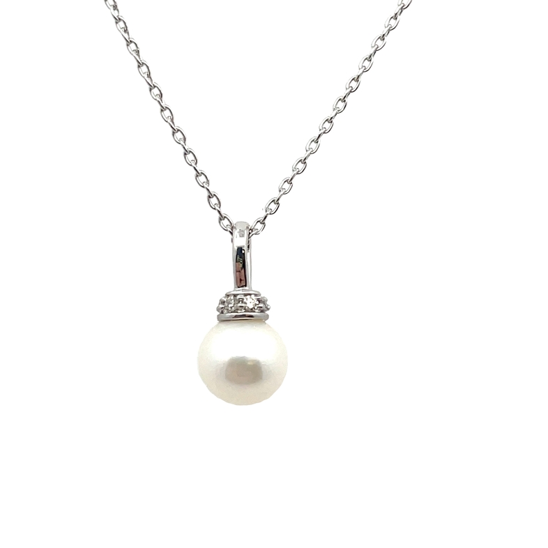 6MM WHITE FRESHWATER PEARL + 7 ROUND DIAMOND PENDANT/CHAIN;.04TDW; 10KW CHAIN INCLUDED