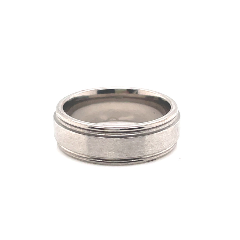 8MM TITANIUM BAND WITH STEP EDGES; SIZE 11